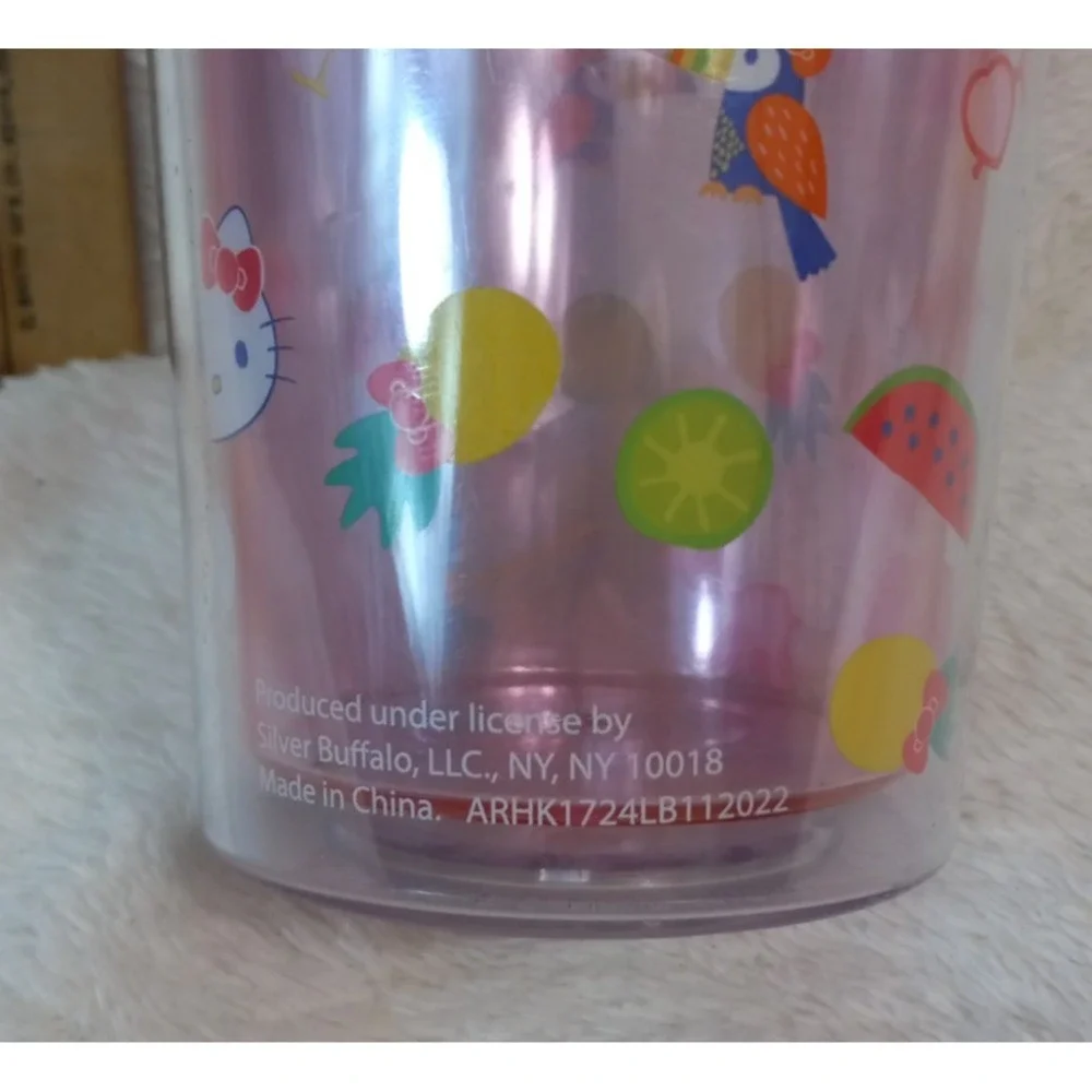 Hello Kitty 24 oz BY SAMRIO Tumbler with Lid Sanrio RED SIL-34783 LICENSE